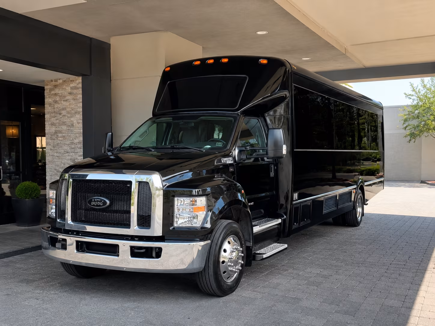 brewery and winery tour buses around the denver boulder corridor