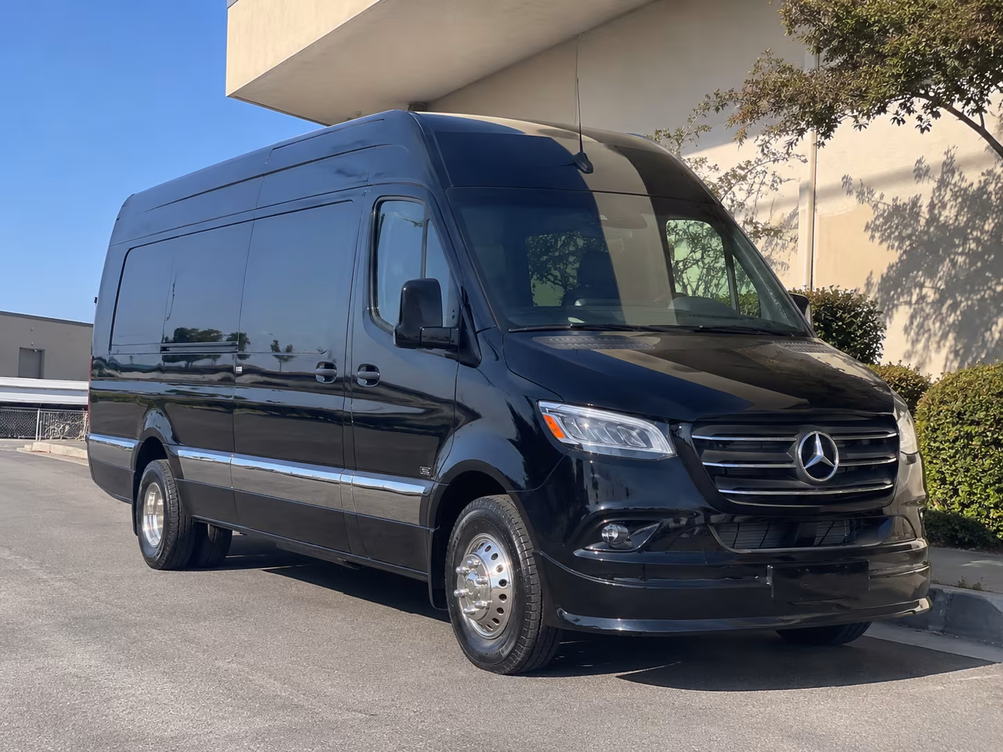 bus rental options for broomfield trips