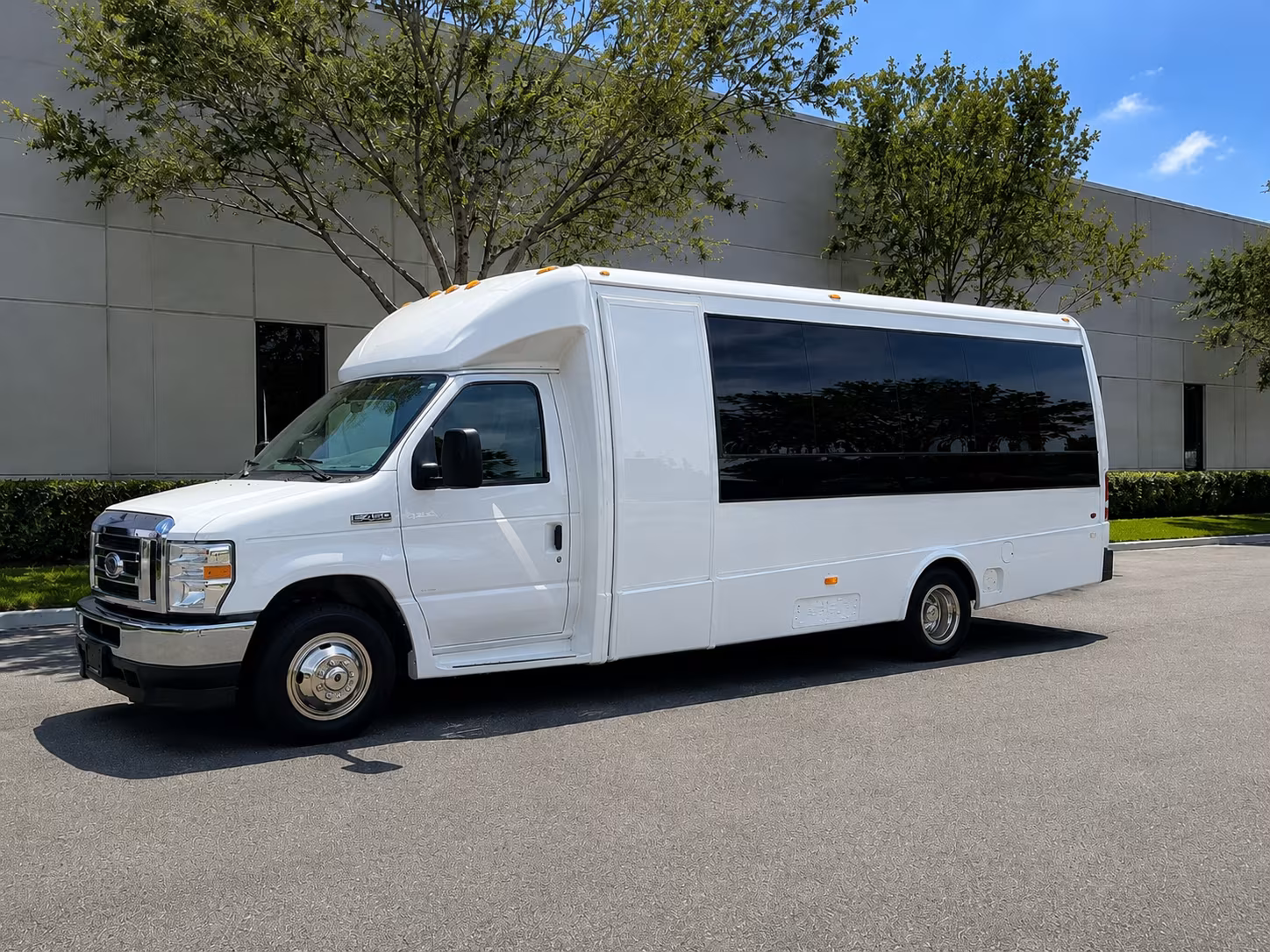 find transportation for your next wine tour 3